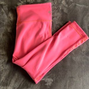 lulu lemon wunder under crops- reversible